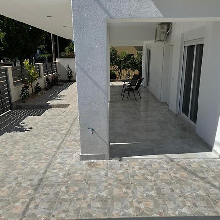 פראליה דיוניסיו Adoniss Apartmentss מראה חיצוני תמונה